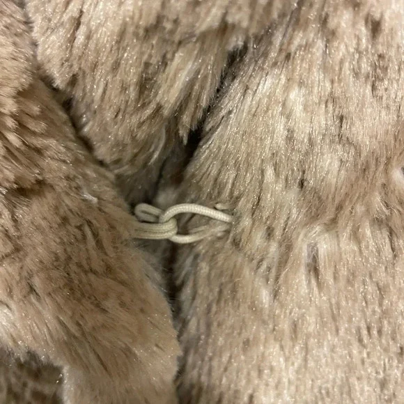 Wildflower size large lined faux fur - Picture 3 of 5